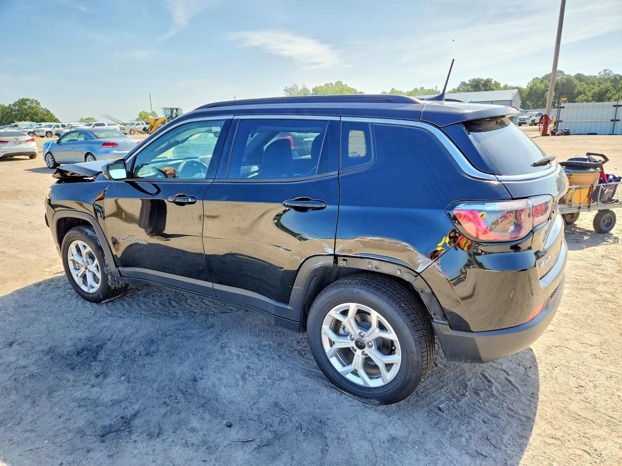 2025 Jeep Compass Latitude - Image 2