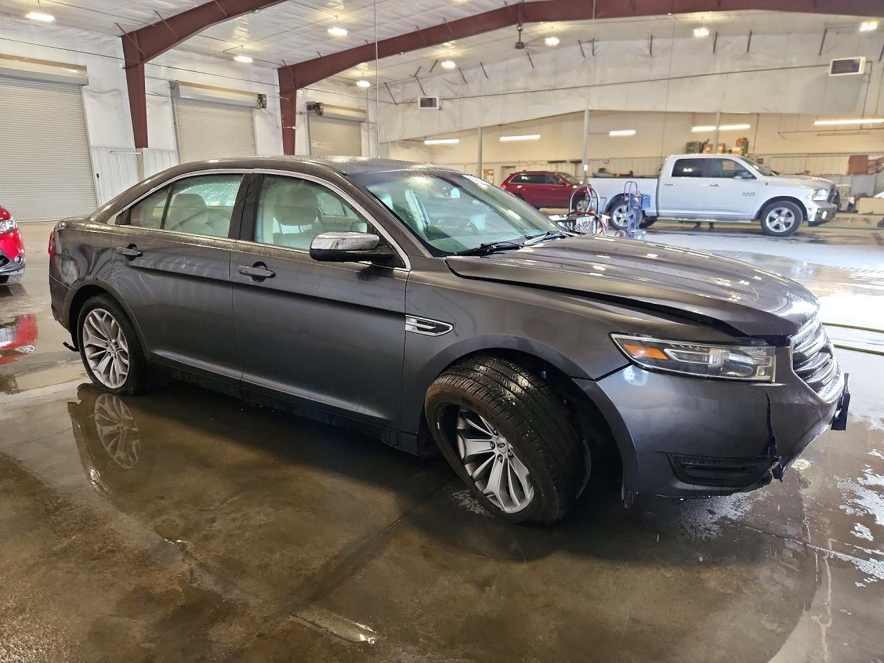 2016 Ford Taurus Limited - Фото 4