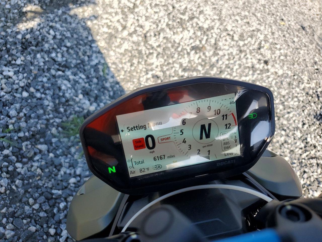 2024 Ducati Streetfighter V2 - Image 7