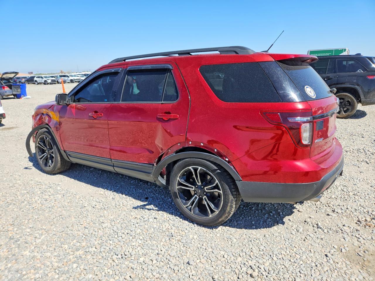 2015 Ford Explorer Sport - Image 2