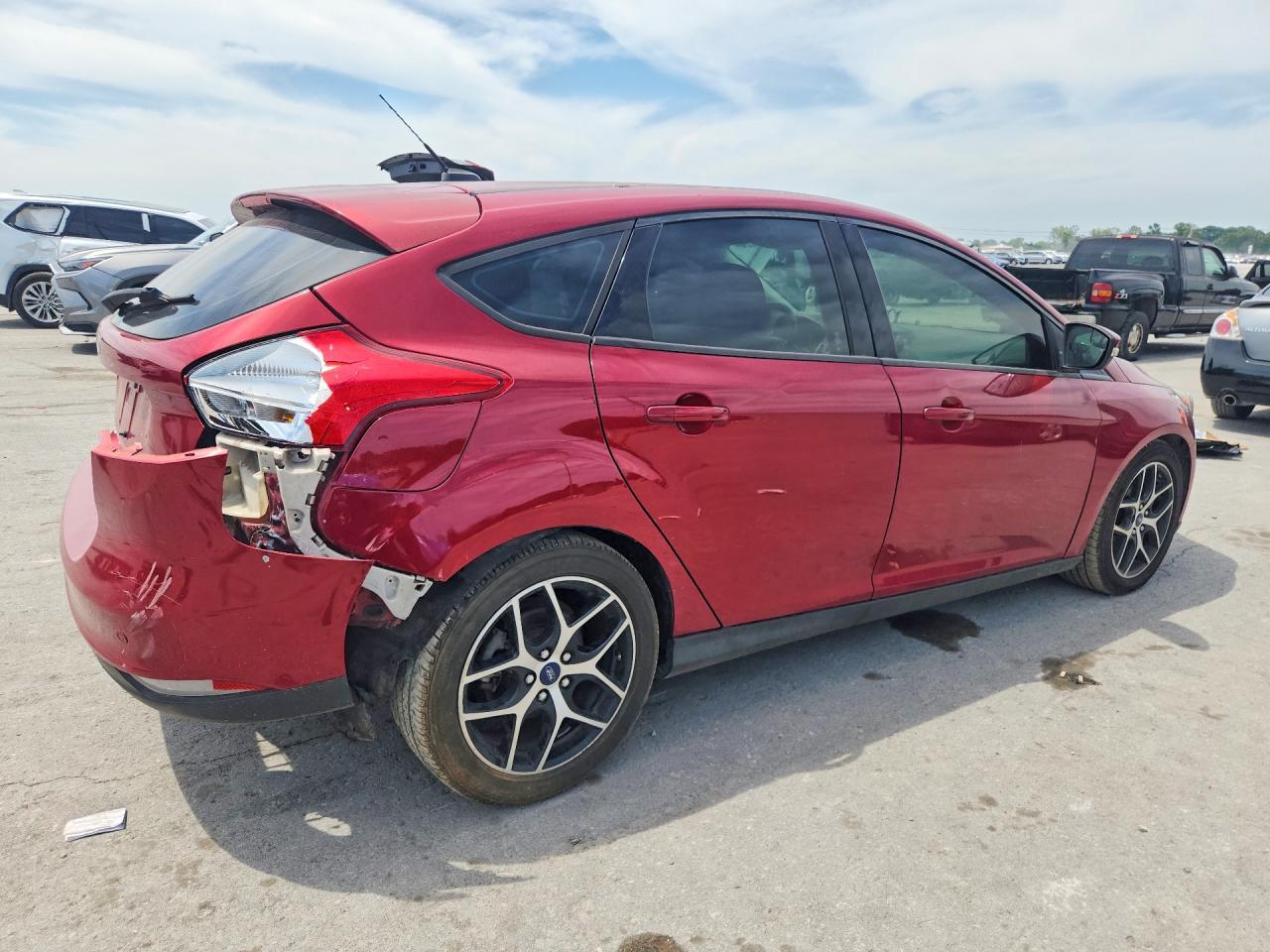 2017 Ford Focus Sel - Image 3