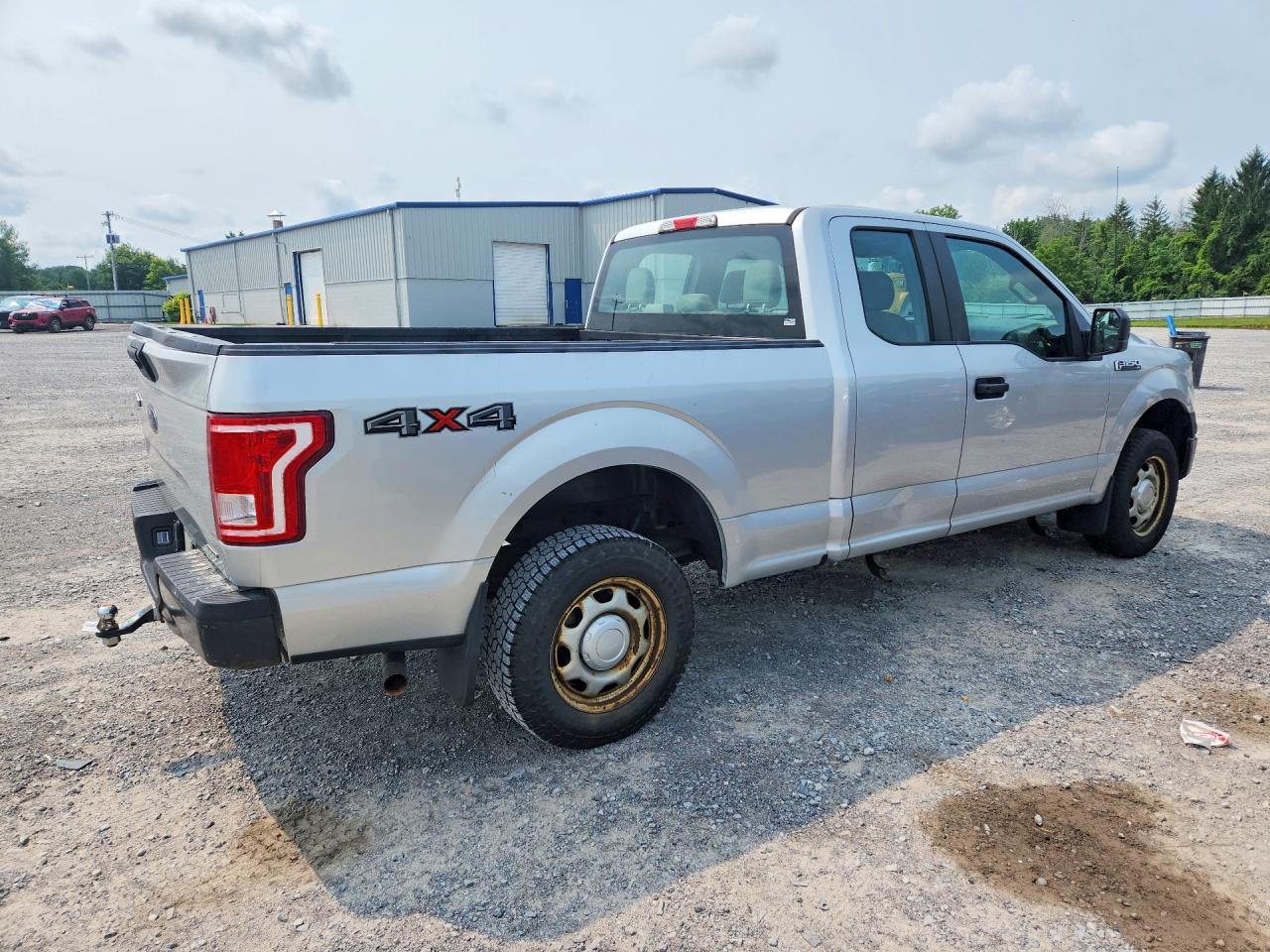 2016 Ford F150 Super Cab - Фото 3