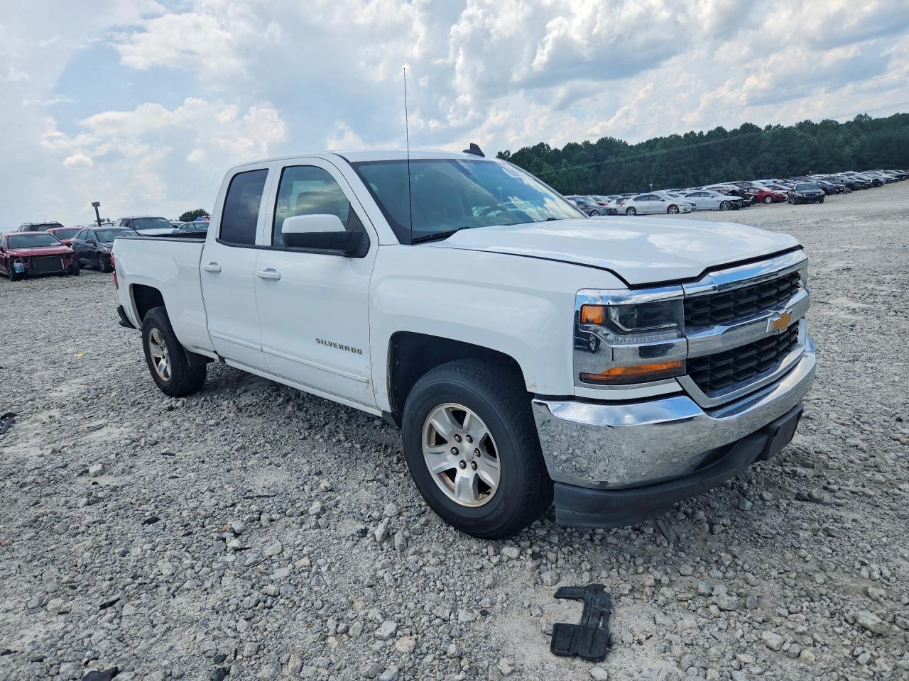 2018 Chevrolet Silverado C1500 Lt - Image 4