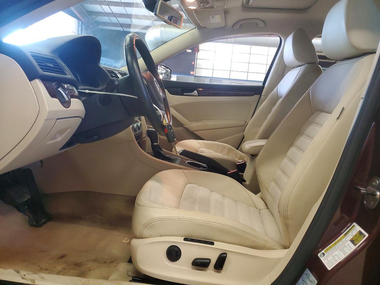 2013 Volkswagen Passat Sel - Фото 7