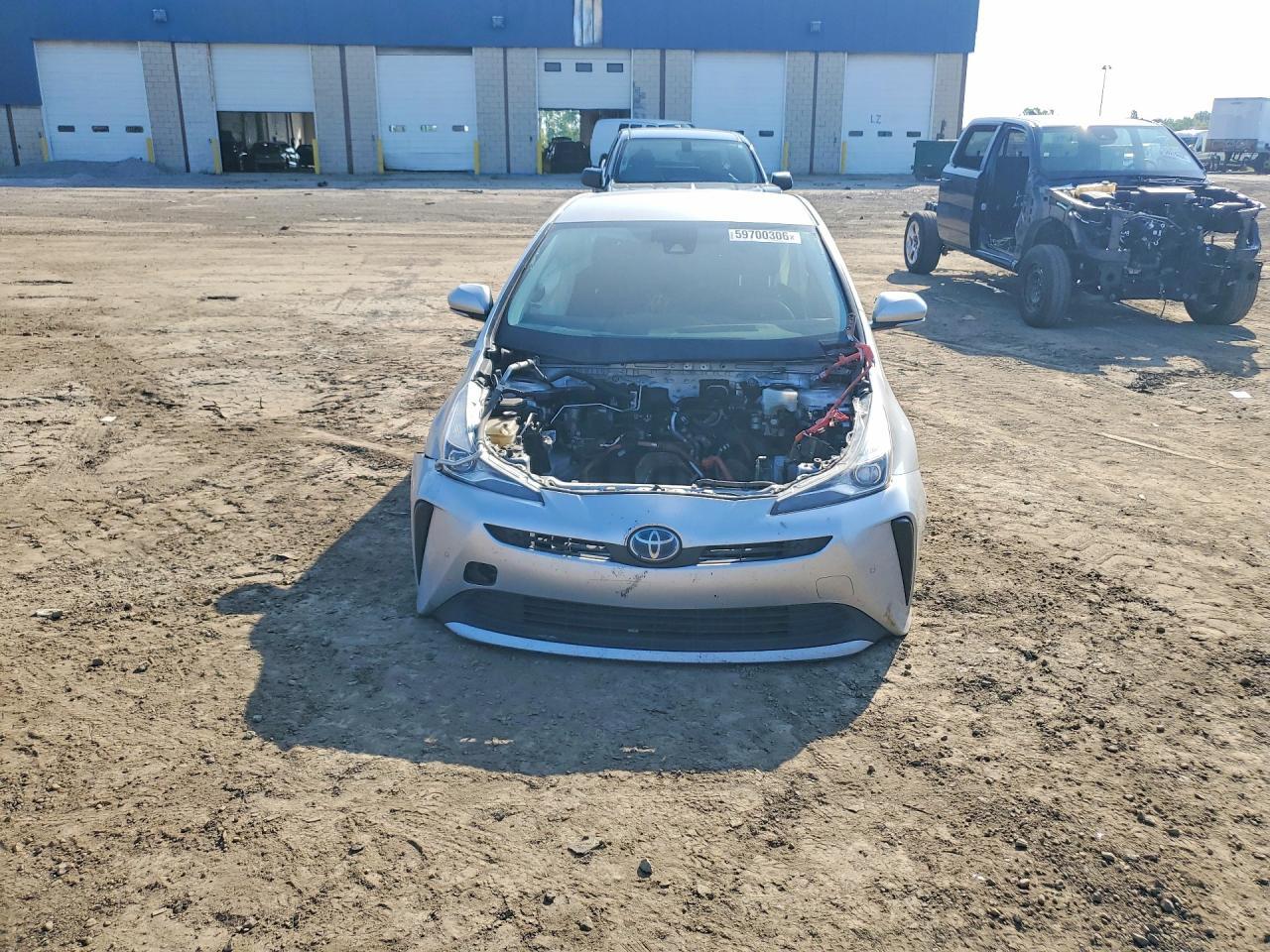 2020 Toyota Prius Le - Image 5