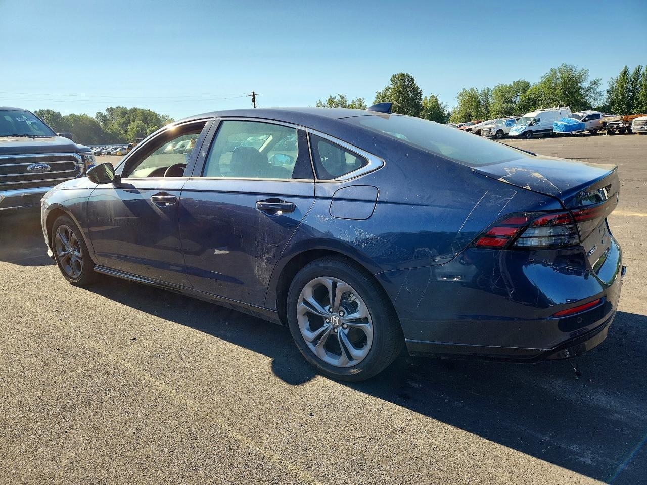 2025 Honda Accord Hybrid Exl - Image 2