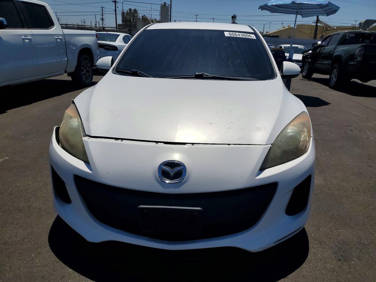 2013 Mazda 3 I - Image 5
