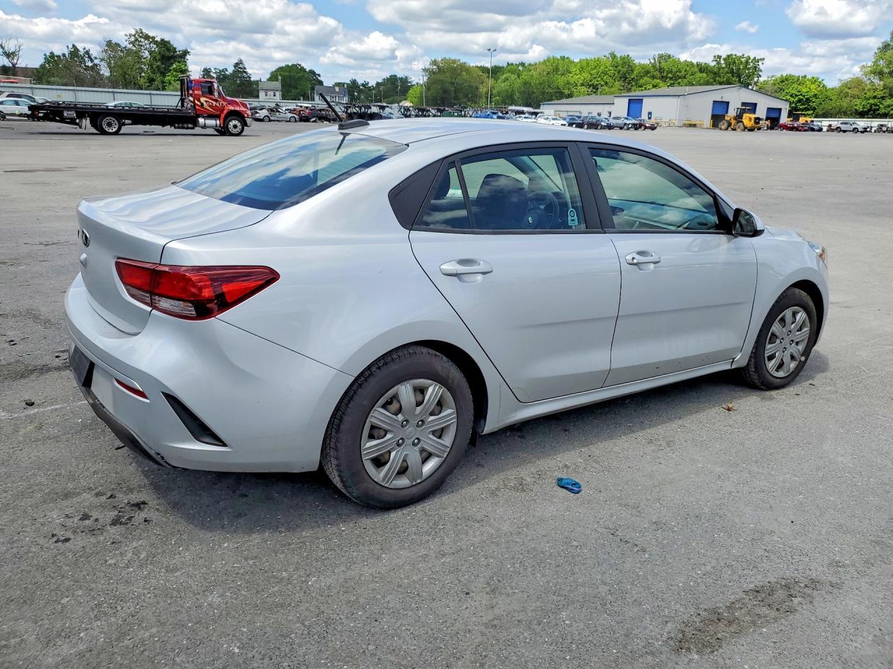 2021 Kia Rio Lx - Image 3