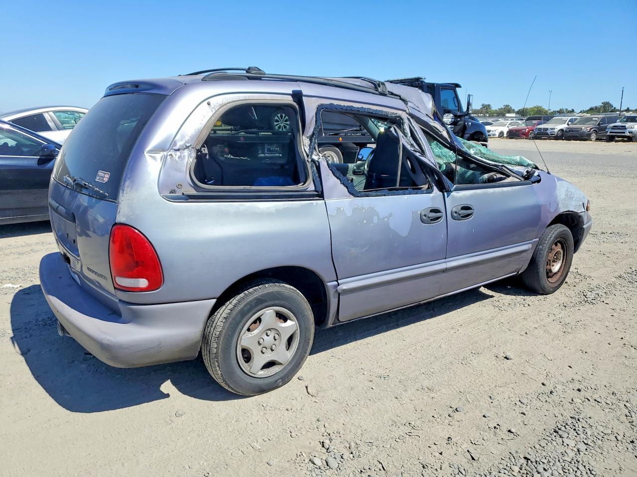 1998 Dodge Caravan - Image 3