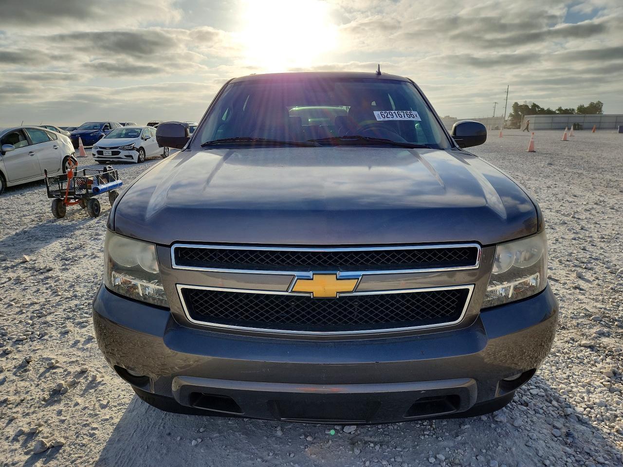 2014 Chevrolet Suburban C1500 Lt - Image 5