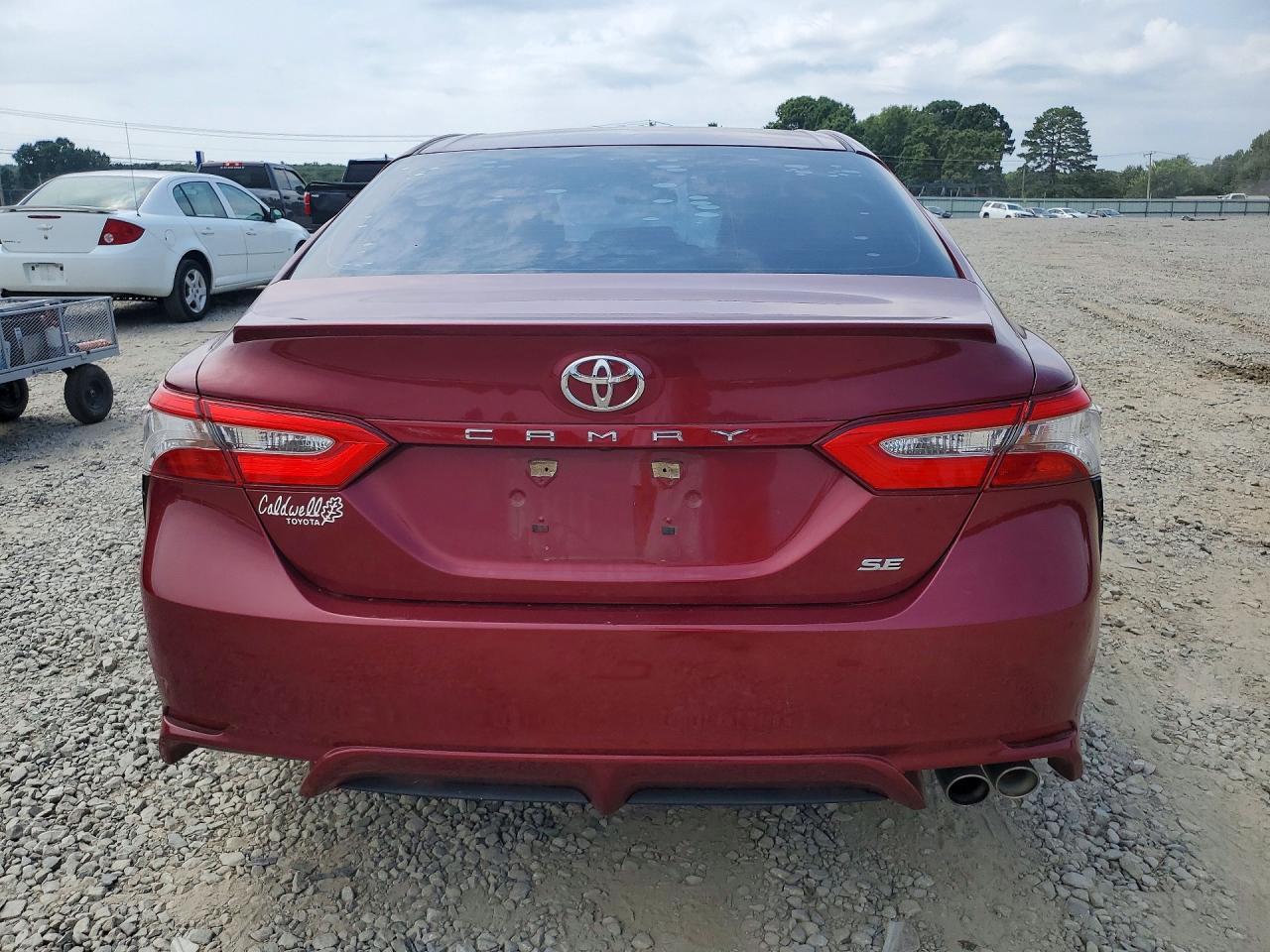 2018 Toyota Camry Se - Фото 6