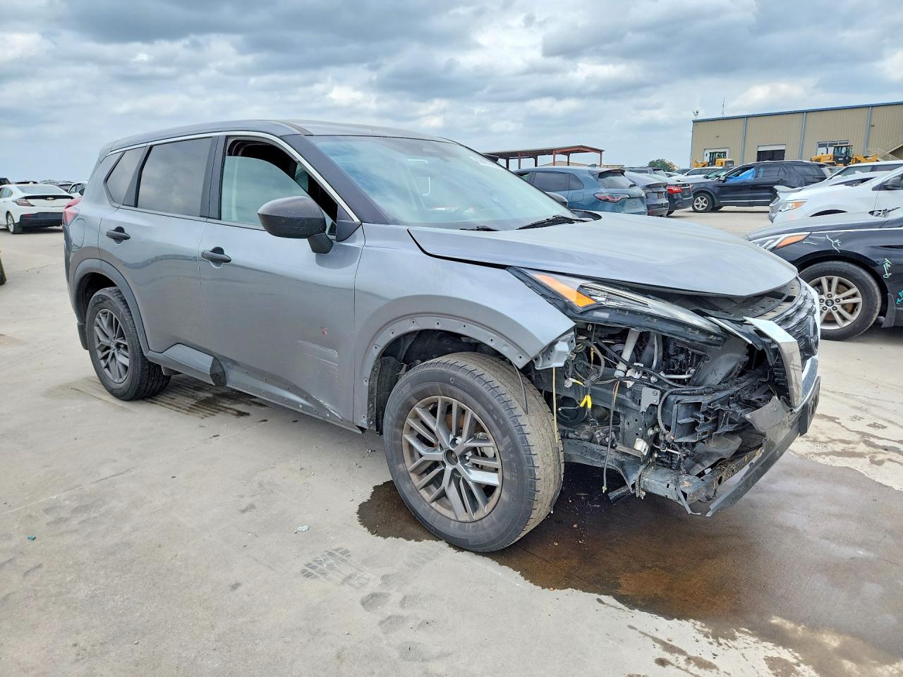 2023 Nissan Rogue S - Фото 4