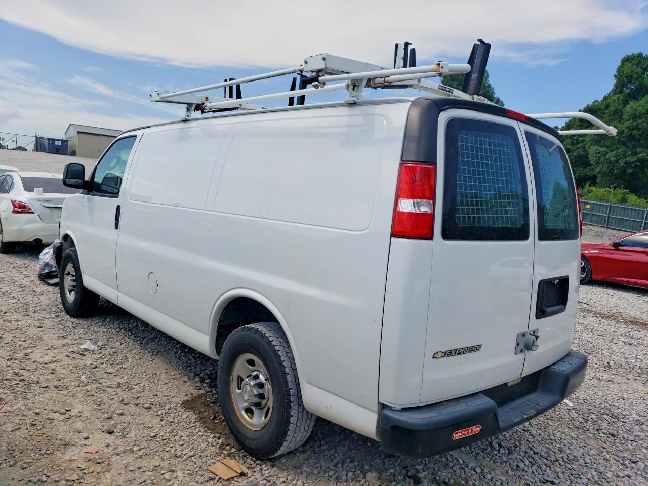 2021 Chevrolet Express G2500 Delivery Van - Фото 2