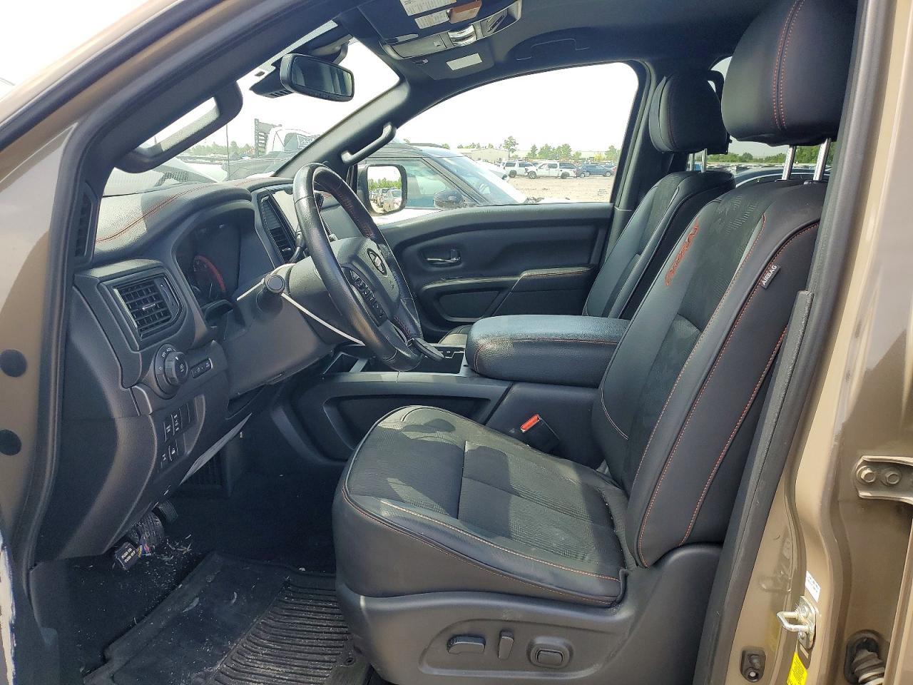 2021 Nissan Titan Pro-4X - Фото 7
