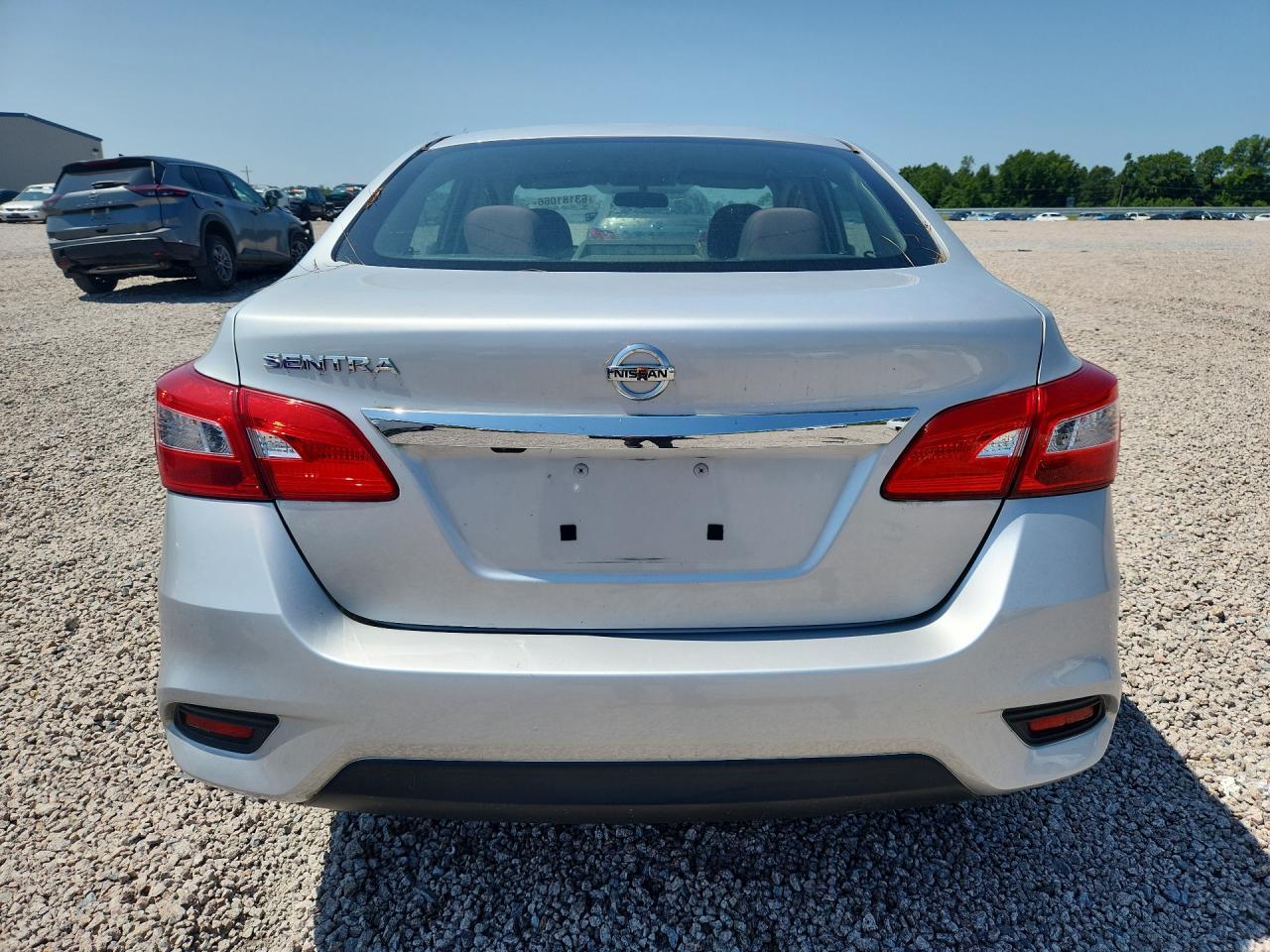 2019 Nissan Sentra S - Image 6