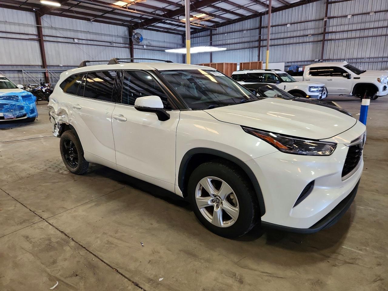2021 Toyota Highlander L - Фото 4