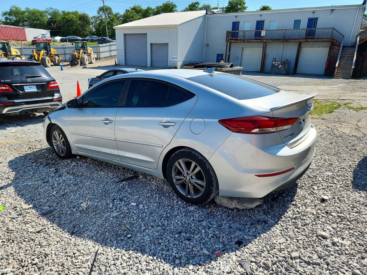 2017 Hyundai Elantra - Image 2