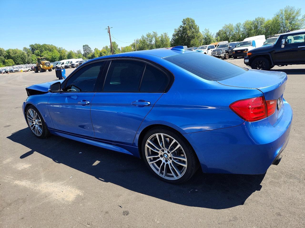 2013 BMW 335 I - Фото 2