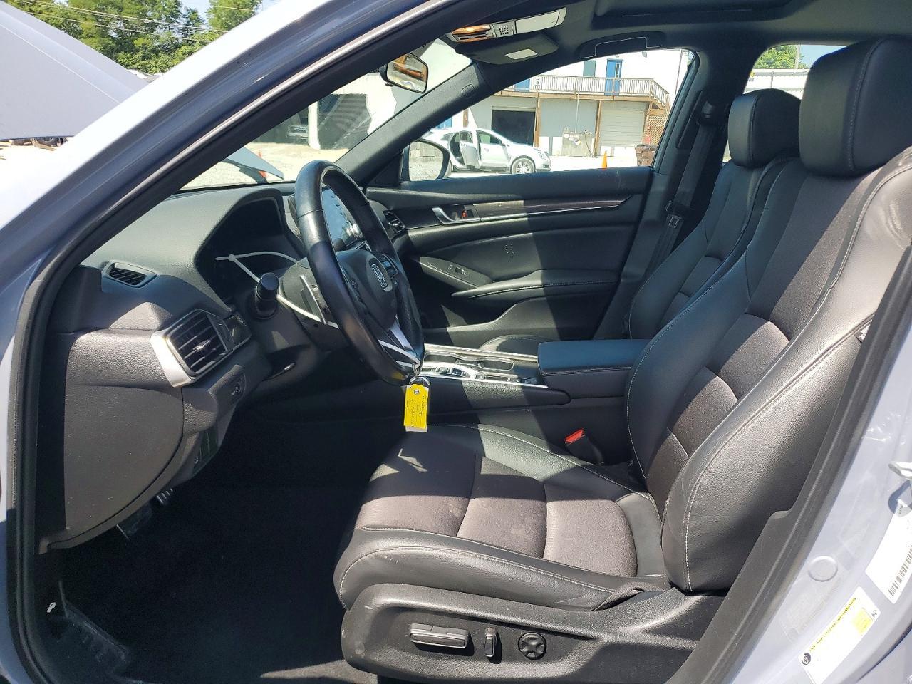 2022 Honda Accord Sport - Image 7