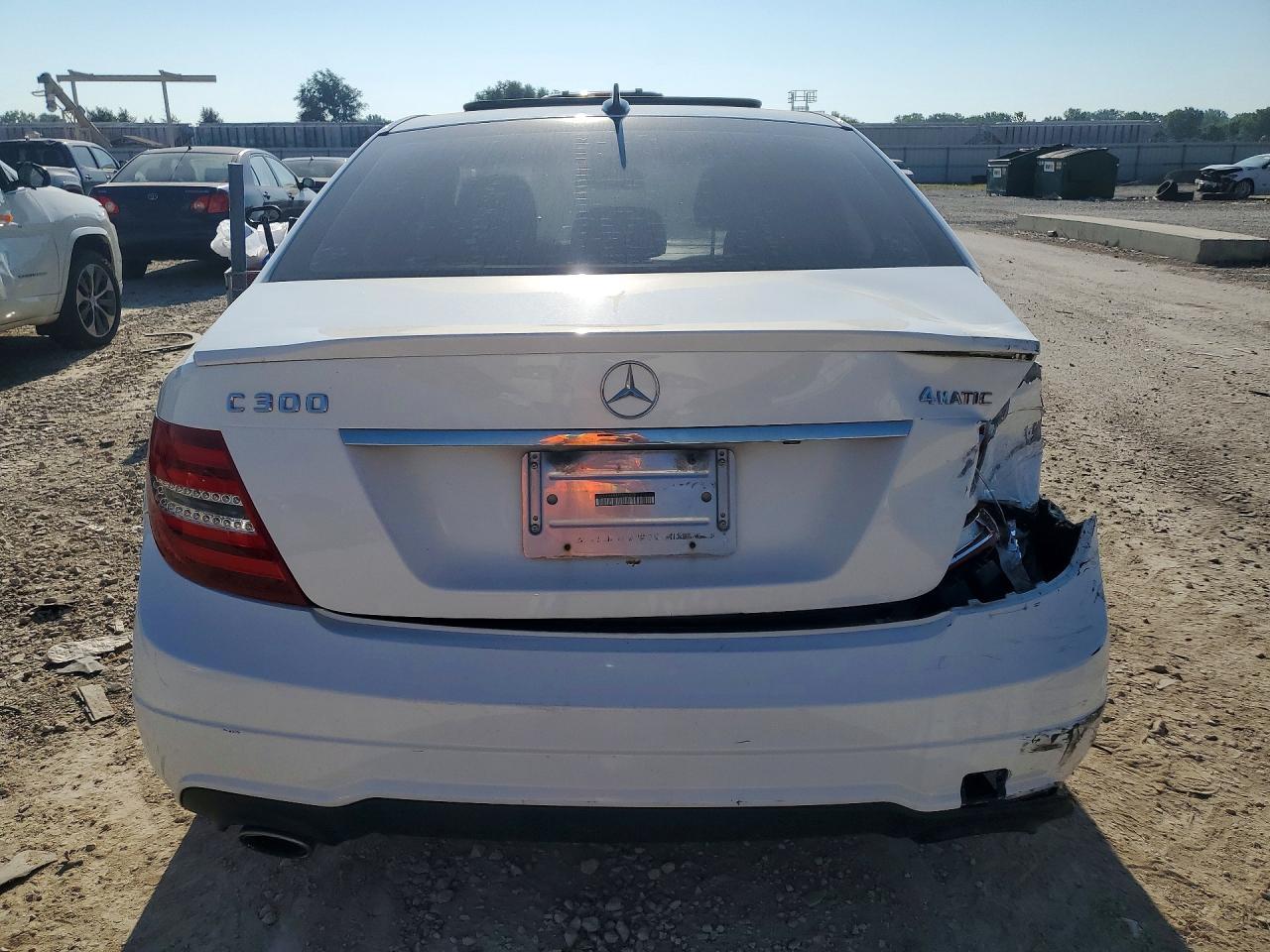 2014 Mercedes-Benz C 300 4Matic - Image 6