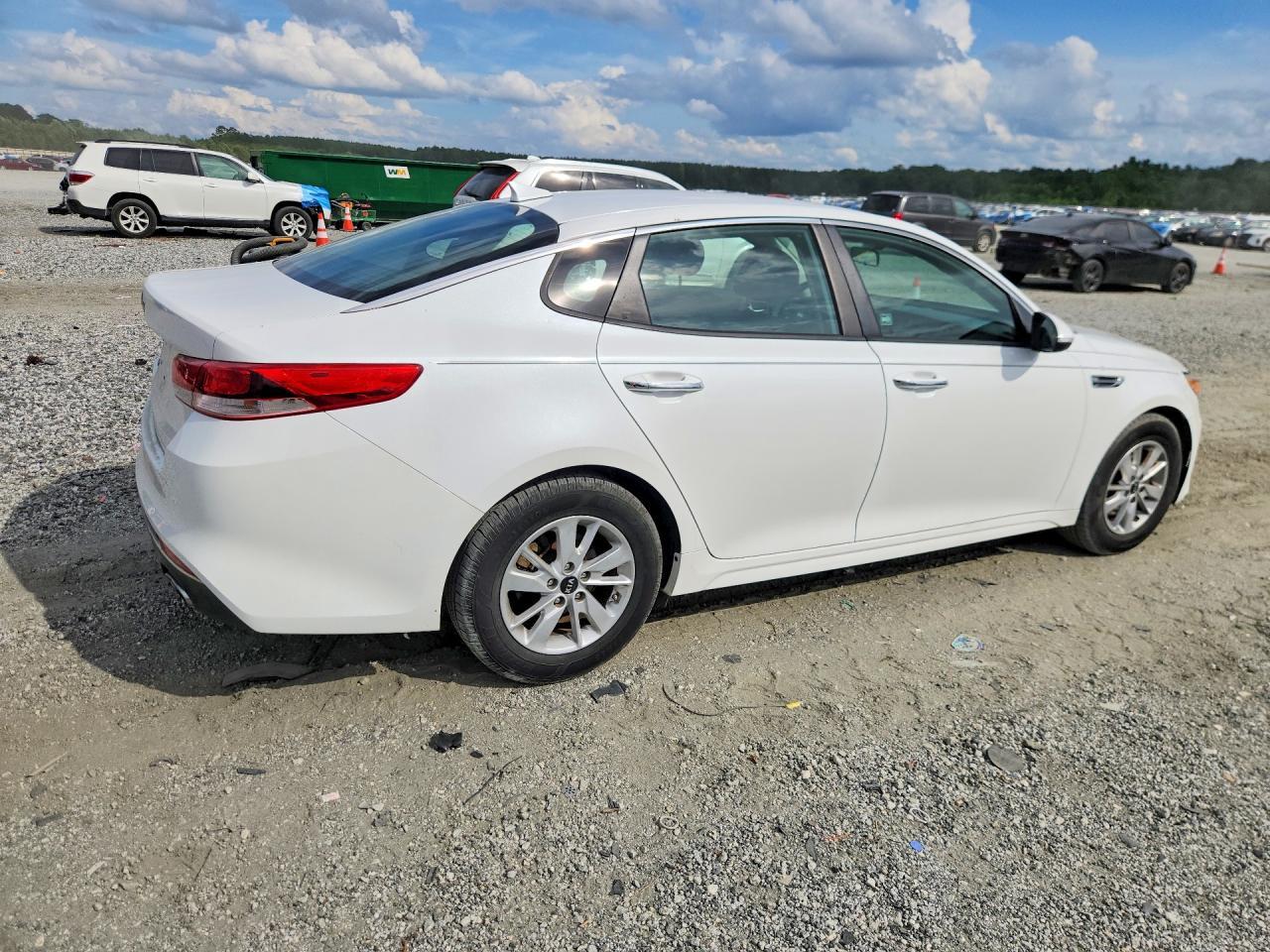 2016 Kia Optima Lx - Фото 3