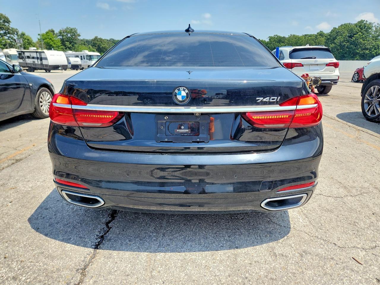 2018 BMW 740 I - Фото 6