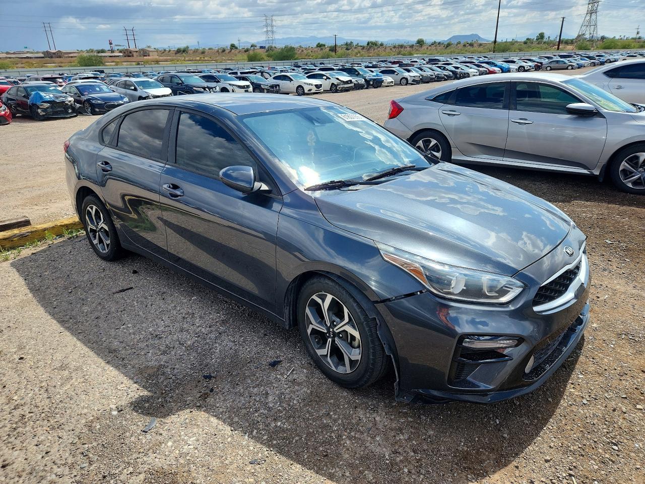 2021 Kia Forte Lxs - Image 4
