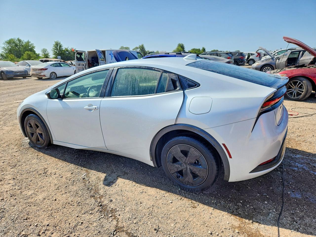 2023 Toyota Prius Le - Фото 2