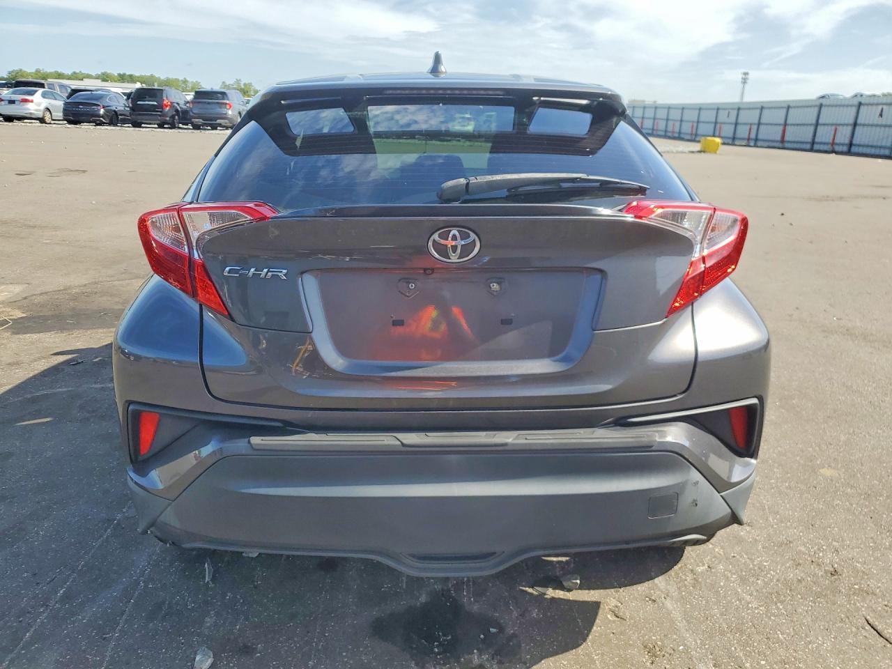 2019 Toyota C-Hr Xle - Фото 6