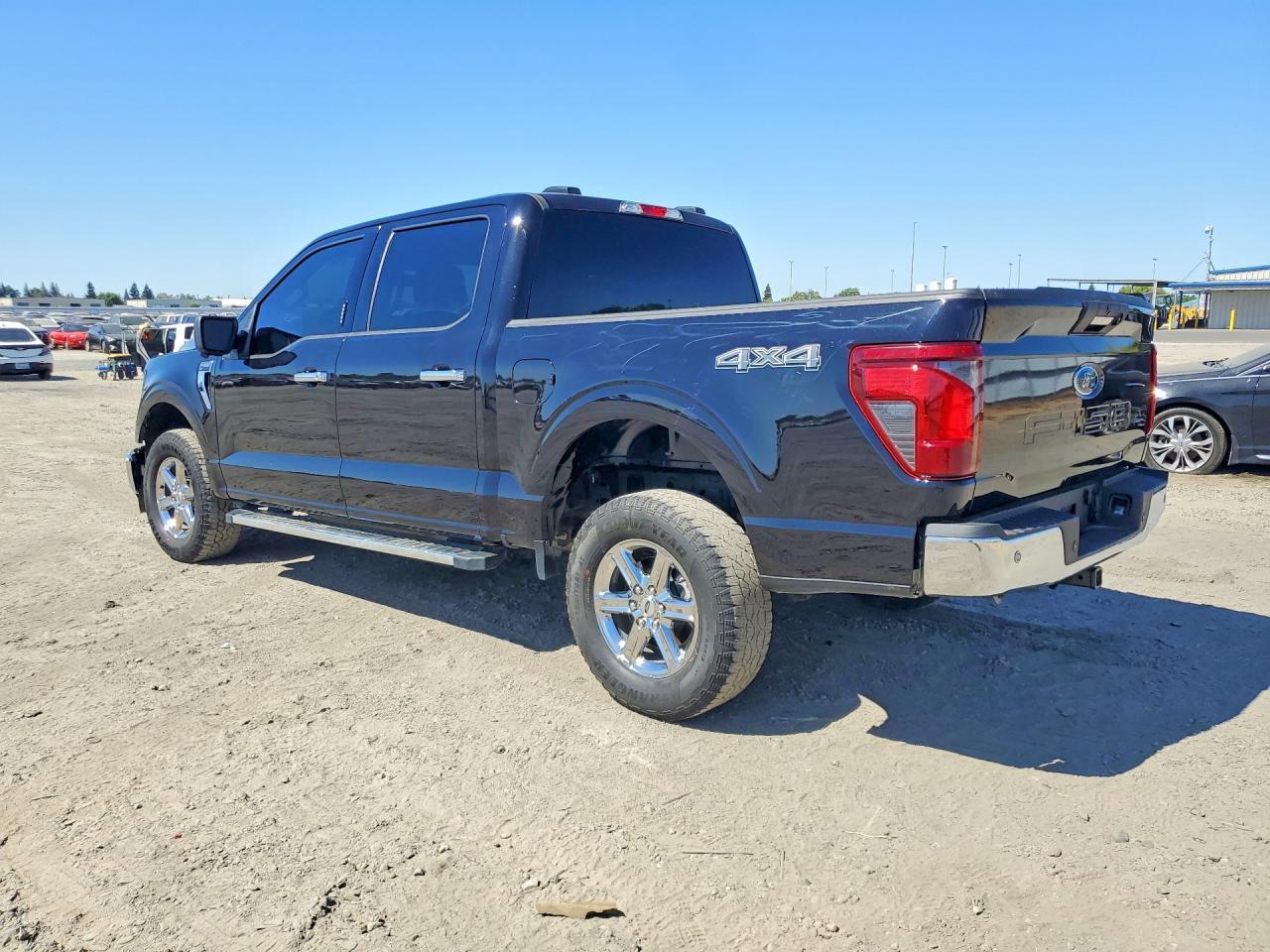 2024 Ford F150 Xlt - Фото 2