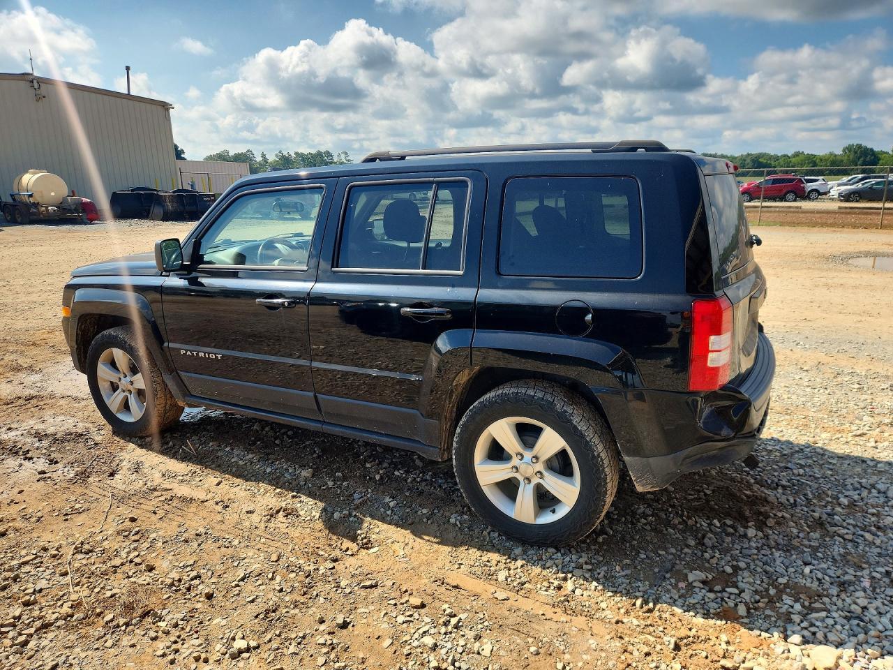 2015 Jeep Patriot Latitude - Image 2