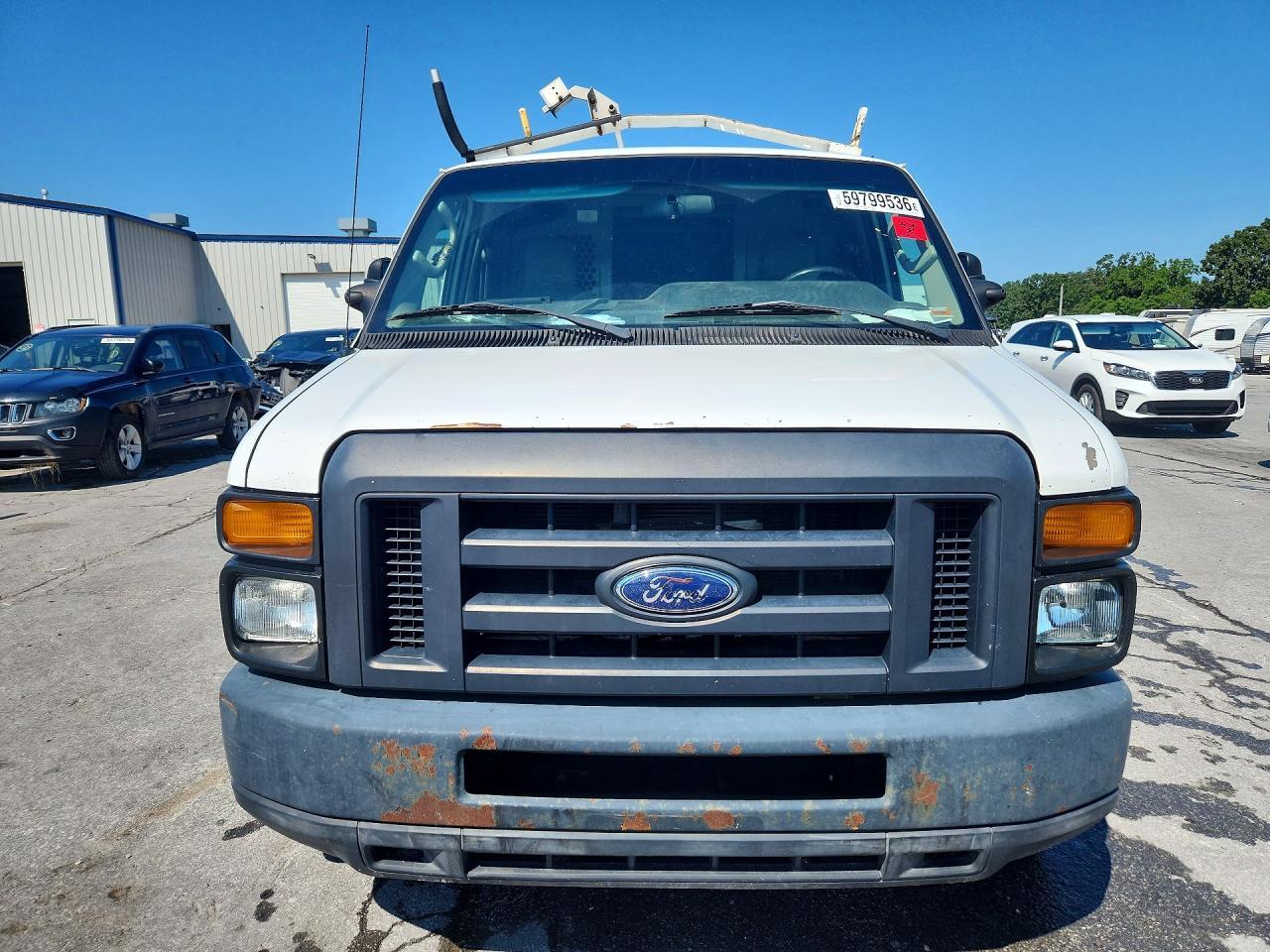 2012 Ford Econoline E250 Van - Фото 5