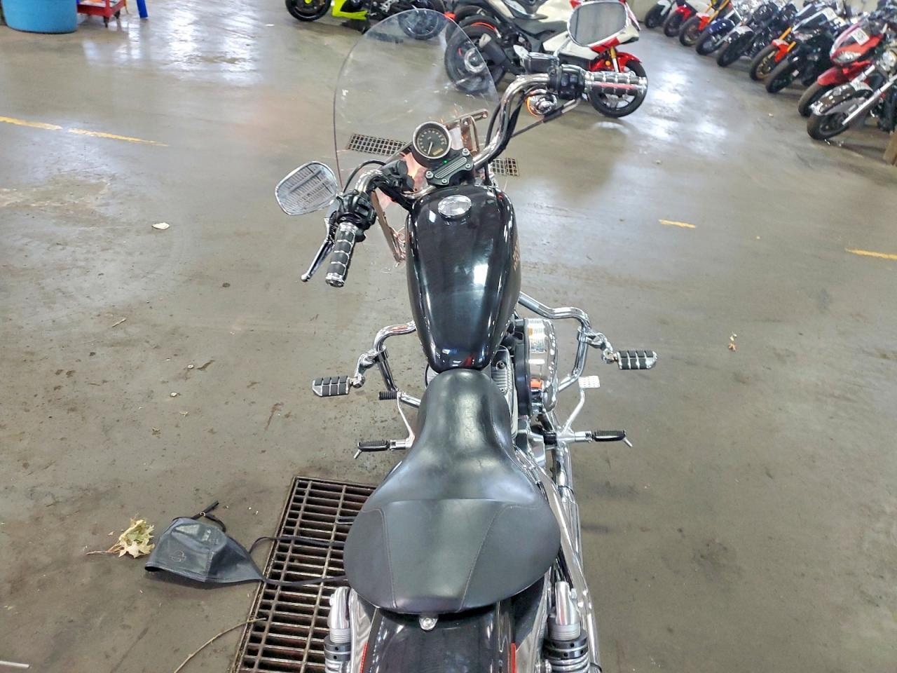2010 Harley-Davidson Xl883 L - Фото 6
