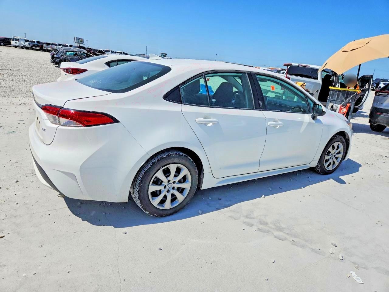 2021 Toyota Corolla Le - Фото 3