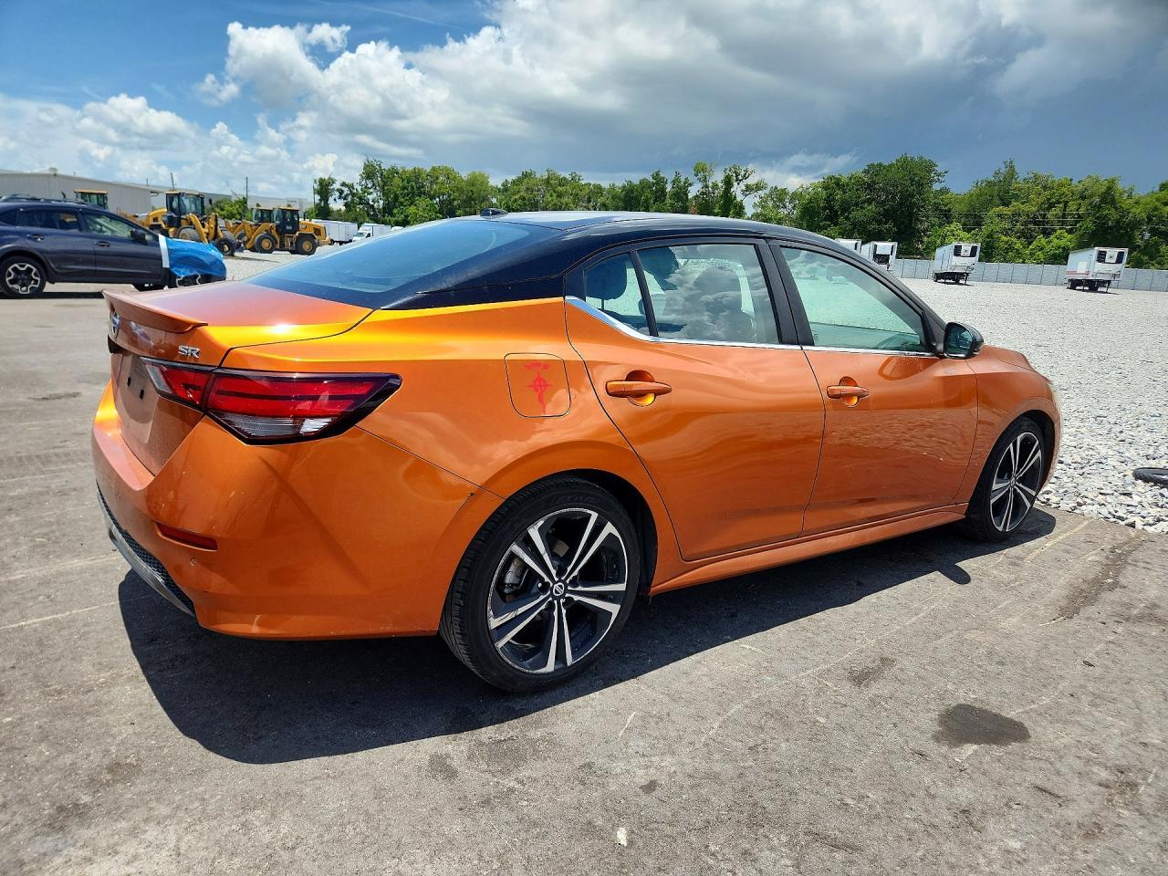 2020 Nissan Sentra Sr - Image 3