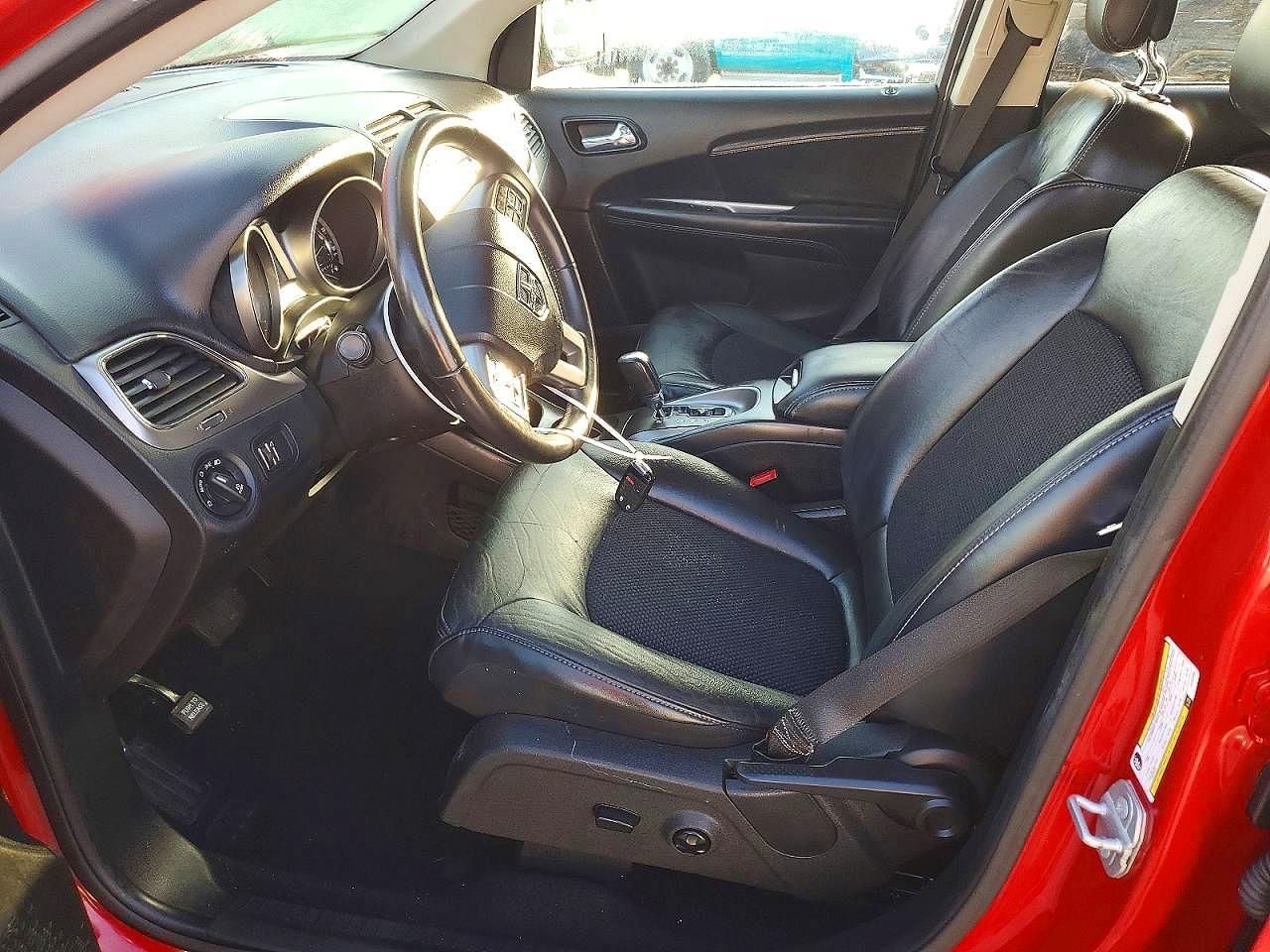 2018 Dodge Journey Crossroad - Image 7