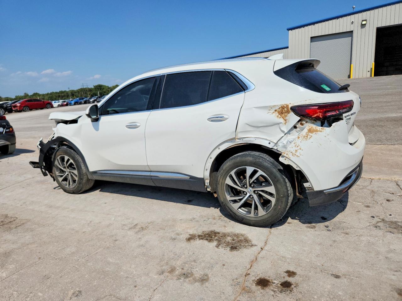 2023 Buick Envision Essence - Фото 2