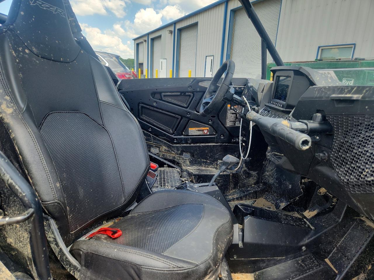 2025 Polaris Rzr Xp Utility Vehicle - Image 5