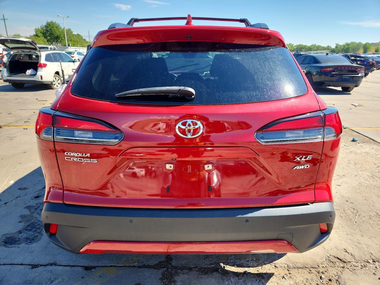 2023 Toyota Corolla Cross Xle - Image 6