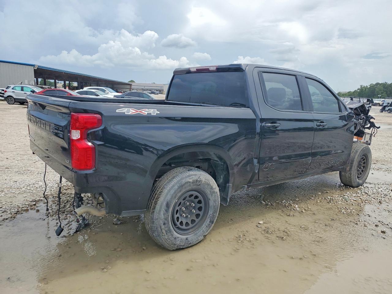 2022 Chevrolet Colorado Z71 - Фото 3