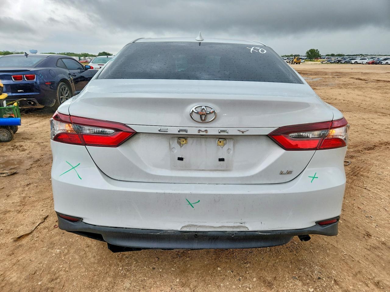 2023 Toyota Camry Le - Фото 6