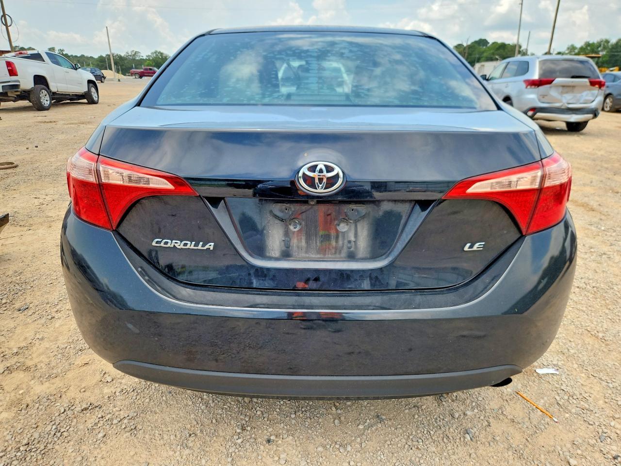 2017 Toyota Corolla Le - Фото 6