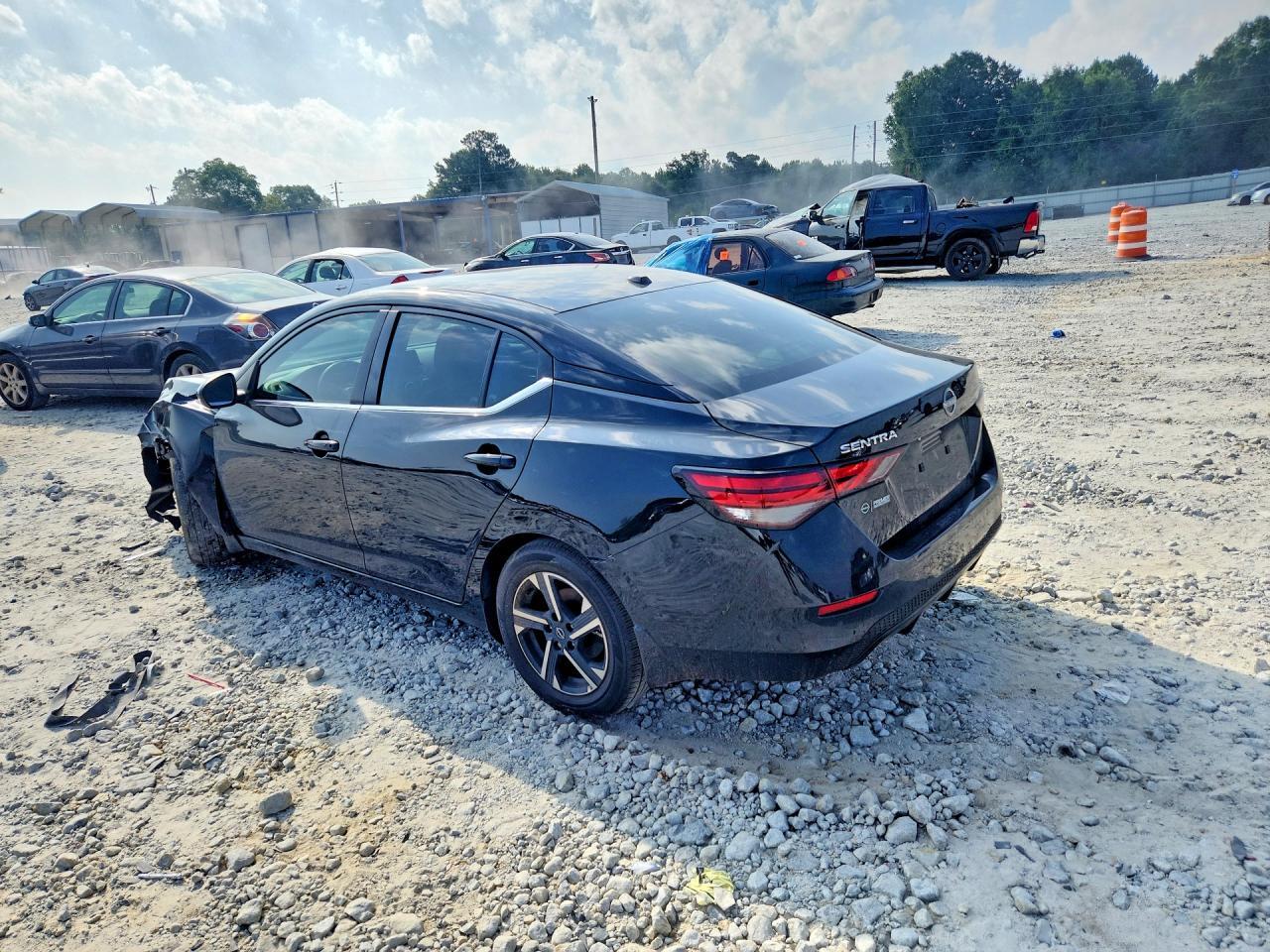 2025 Nissan Sentra Sv - Image 2