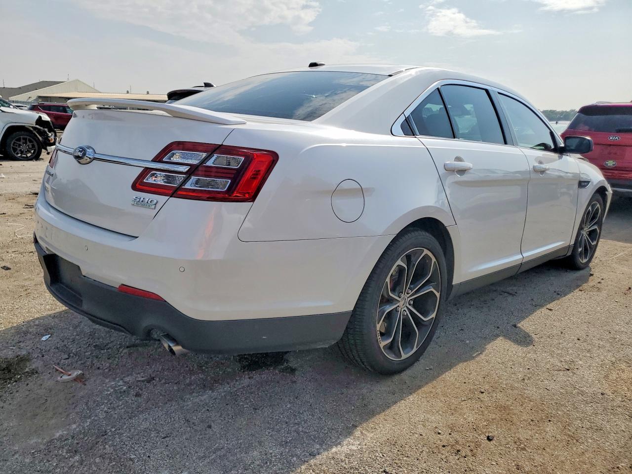 2013 Ford Taurus Sho - Фото 3
