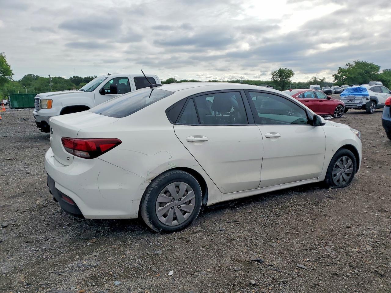 2020 Kia Rio S - Image 3