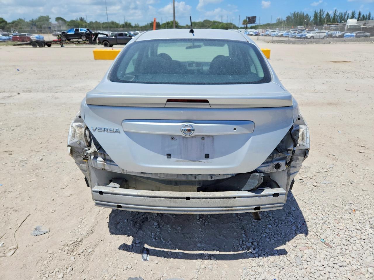 2017 Nissan Versa 1.6 S Plus - Image 6