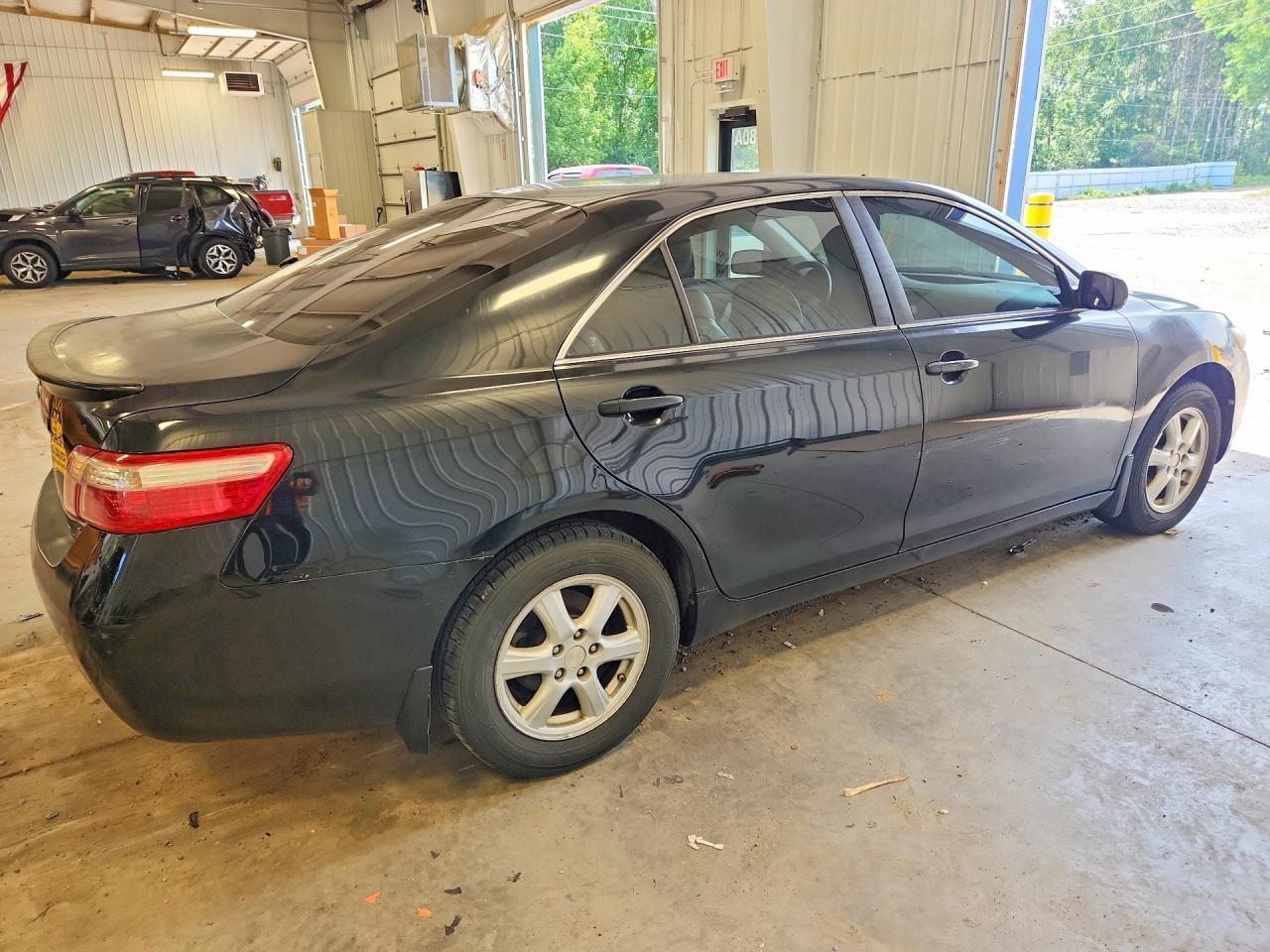 2007 Toyota Camry Le - Image 3