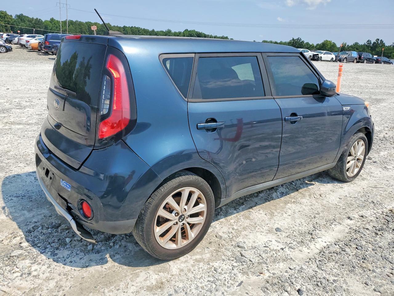 2017 Kia Soul + - Image 3