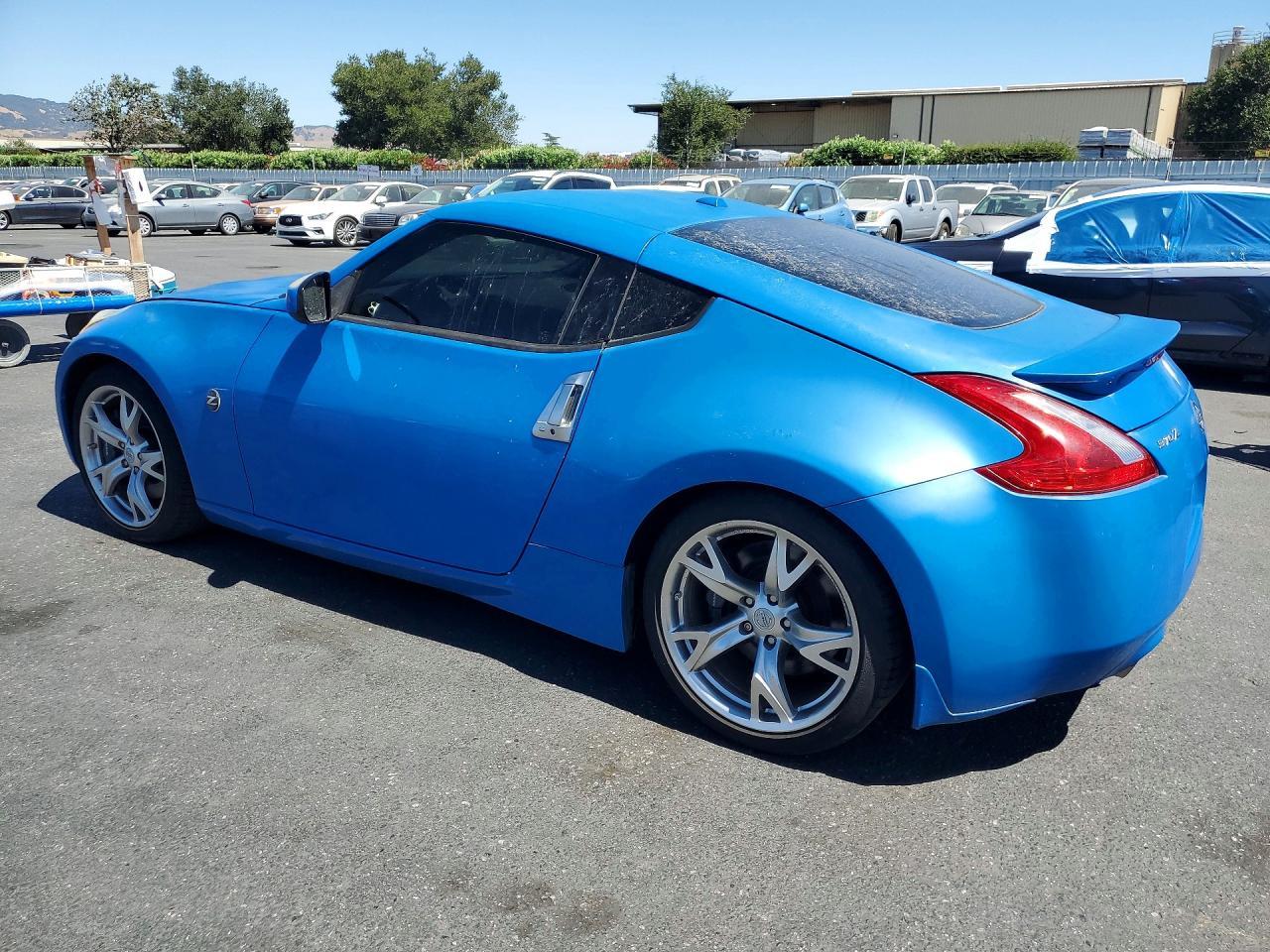2011 Nissan 370Z Base - Image 2