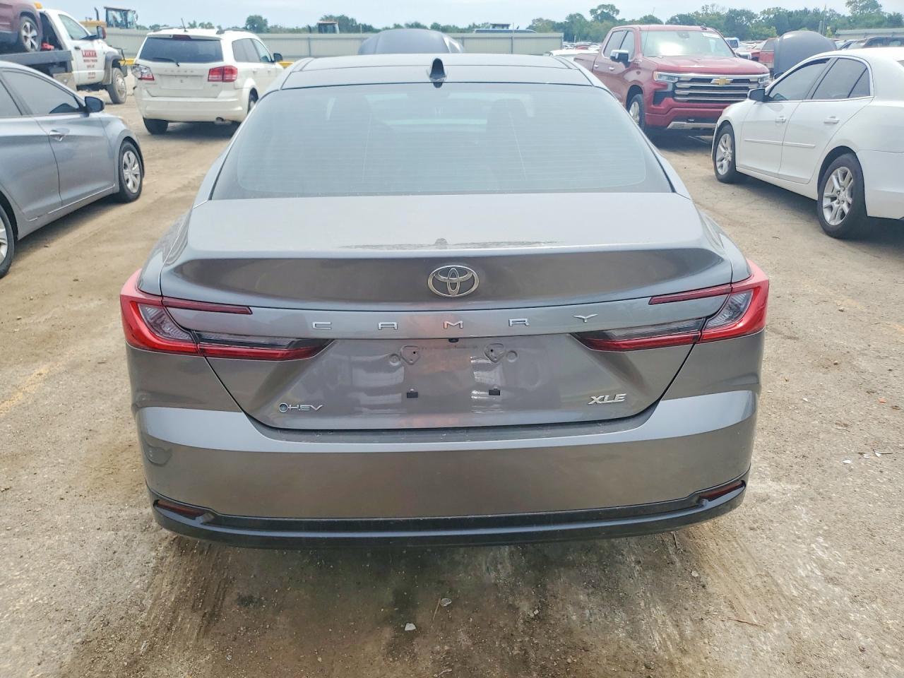 2026 Toyota Camry Xle - Image 6